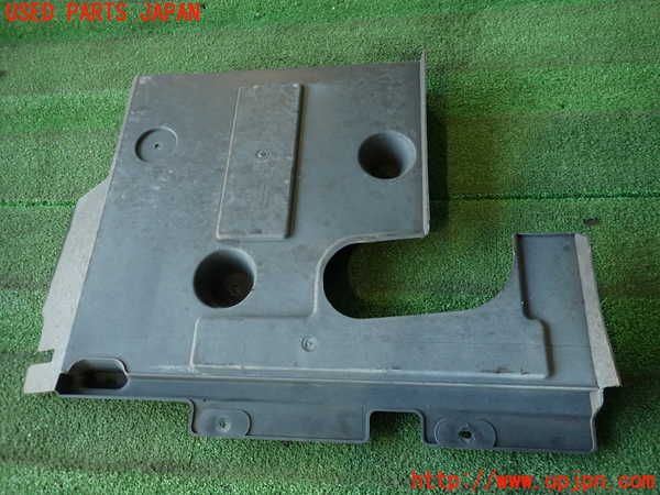 2UPJ-37501722]アバルト・595(312142)アンダーカバー2 中古_m0001.jpg