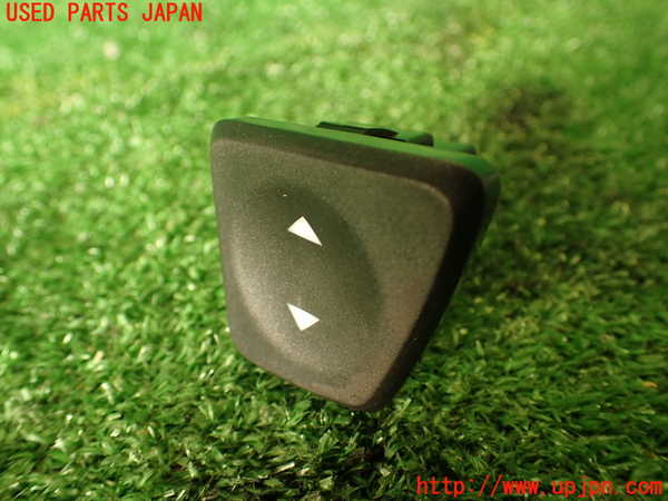 2UPJ-37506240]アバルト・595(312142)右パワーウィンドウスイッチ 中古_m0001.jpg