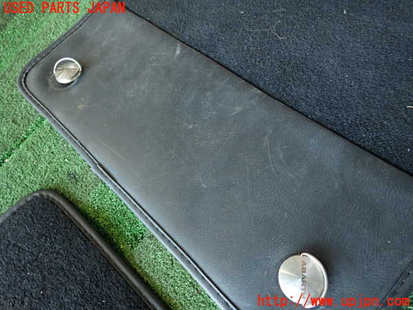 2UPJ-37507800]アバルト・595(312142)フロアマット 中古_m0003.jpg