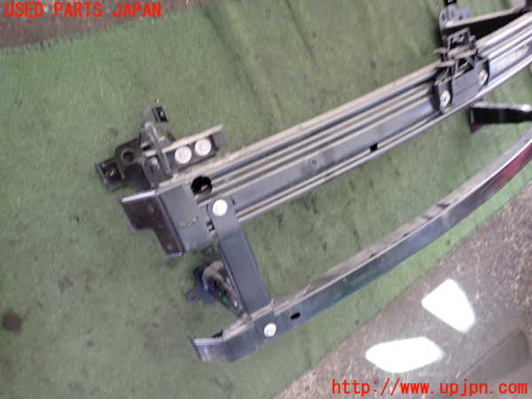 2UPJ-37511014]ルノー・カングー(KFKH5H)フロントバンパーホースメント 中古_m0002.jpg