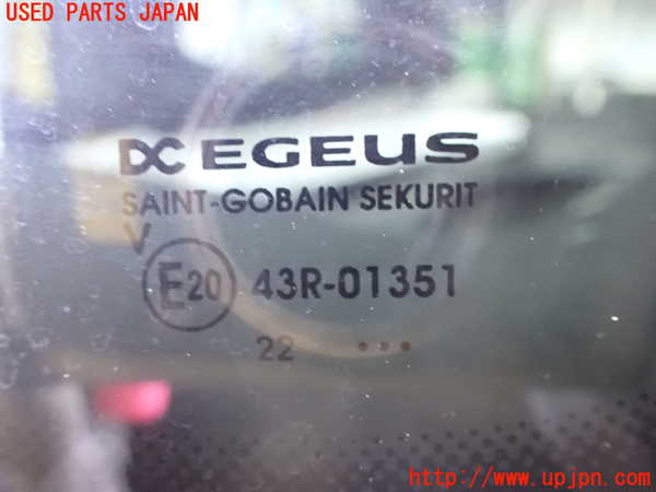 5UPJ-37511380]ルノー・カングー(KFKH5H)右クォーターガラス 中古(43R-01351)_m0002.jpg