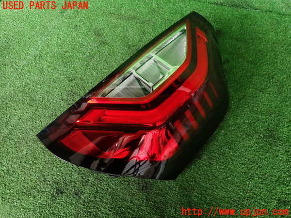 2UPJ-37511530]ルノー・カングー(KFKH5H)右テールランプ 中古_m0001.jpg