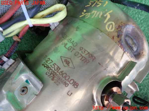 2UPJ-37512661]ルノー・カングー(KFKH5H)触媒1 中古_m0002.jpg