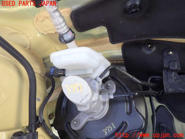 2UPJ-37514050]ルノー・カングー(KFKH5H)ブレーキマスターシリンダー 中古_m0001.jpg
