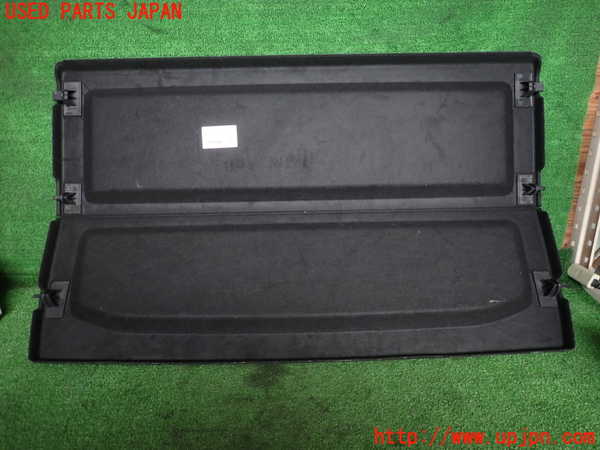 2UPJ-37517761]ルノー・カングー(KFKH5H)トノカバー1 中古_m0002.jpg