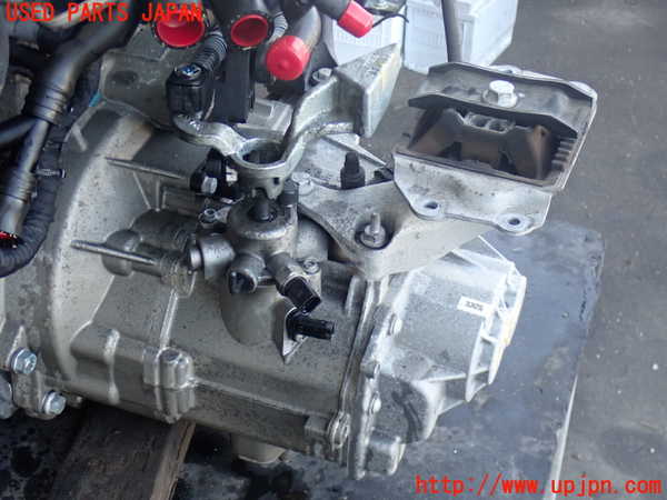 2UPJ-37523200]VW up! GTI(アップ GTI)(AADKR)ミッション MT DKR 中古_m0001.jpg