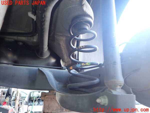 2UPJ-37525100]VW up! GTI(アップ GTI)(AADKR)右リアスプリング 中古_m0001.jpg