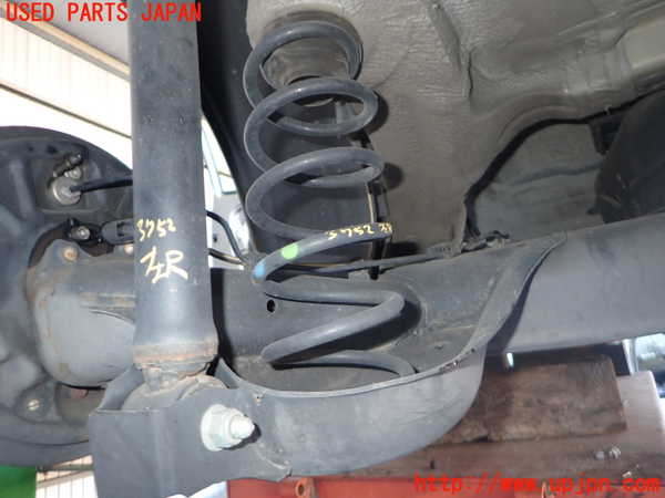 2UPJ-37525105]VW up! GTI(アップ GTI)(AADKR)左リアスプリング 中古_m0001.jpg