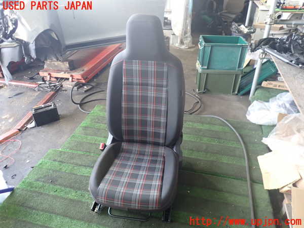 2UPJ-37527065]VW up! GTI(アップ GTI)(AADKR)助手席シート 中古_m0001.jpg