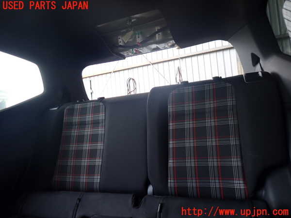 2UPJ-37527385]VW up! GTI(アップ GTI)(AADKR)リアシート 中古_m0003.jpg