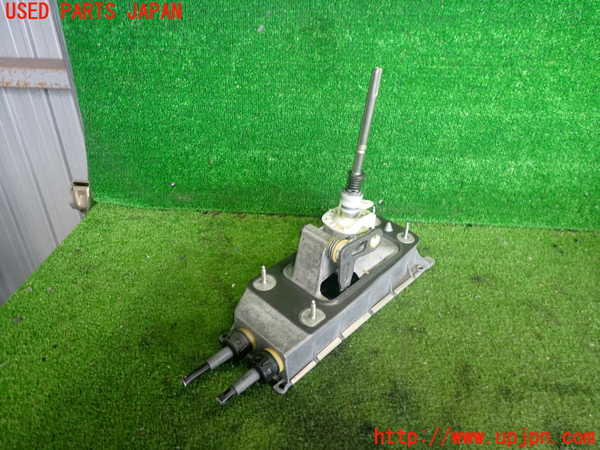 2UPJ-37527560]VW up! GTI(アップ GTI)(AADKR)MTシフトレバー 中古_m0002.jpg