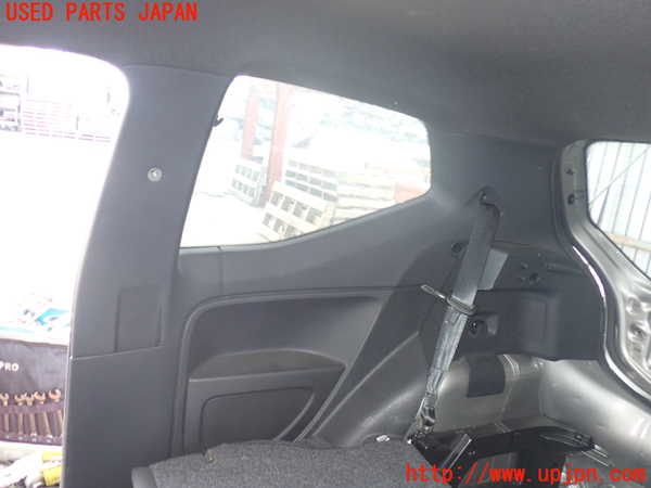 2UPJ-37527675]VW up! GTI(アップ GTI)(AADKR)右リアピラートリム 中古_m0001.jpg