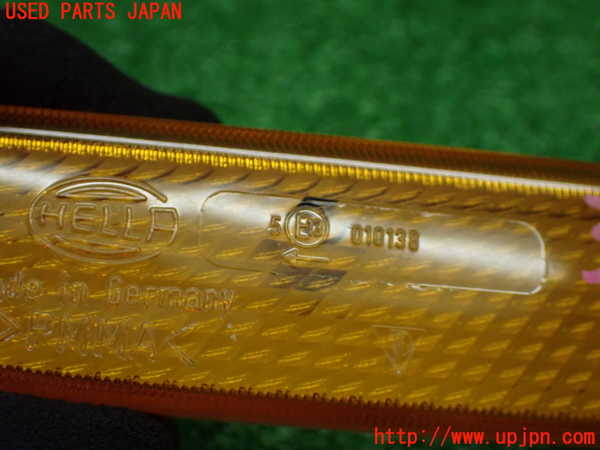 5UPJ-37551162]ポルシェ・ボクスター(98667)左ウィンカーレンズ 中古_m0003.jpg