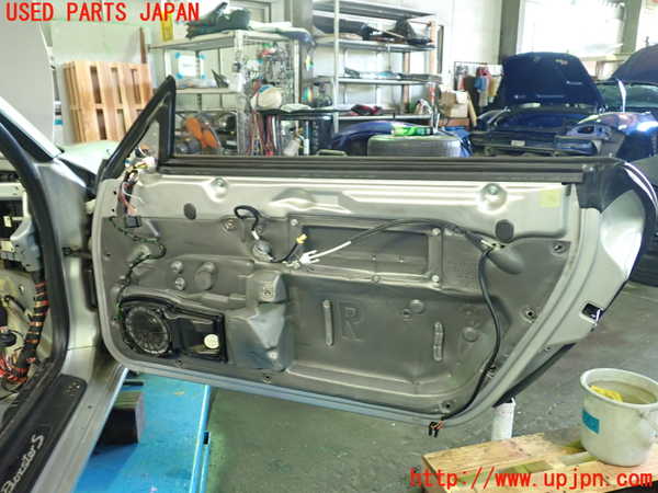 1UPJ-37551230]ポルシェ・ボクスター(98667)右ドア 中古 SAINT-GOBAIN SEKURIT M24100 43R-001025_m0003.jpg
