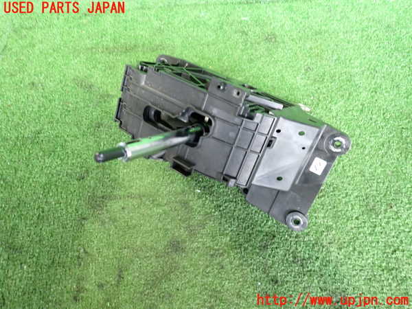 2UPJ-37577555]クラウン ハイブリッド(AZSH20)ATシフトレバー 中古_m0001.jpg