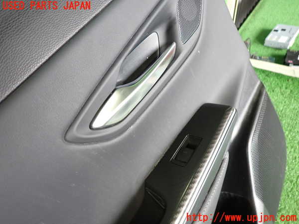 2UPJ-37571324]クラウン ハイブリッド(AZSH20)左後ドア内張り 中古_m0002.jpg