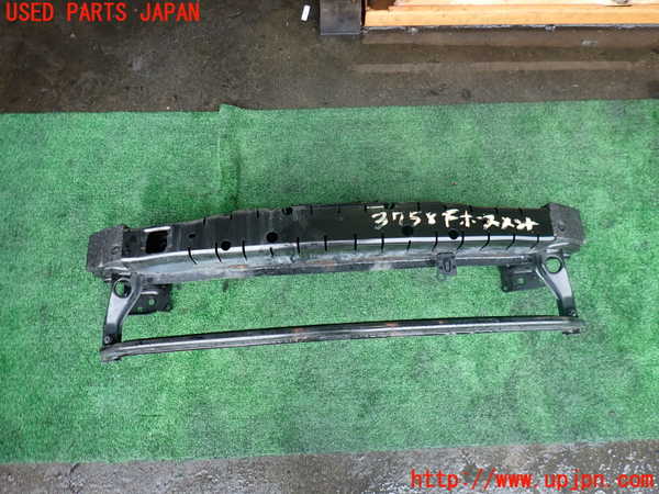 2UPJ-37581014]VW パサート(Passat) ヴァリアント(Variant)(3CCAX)フロントバンパーホースメント 中古_m0001.jpg