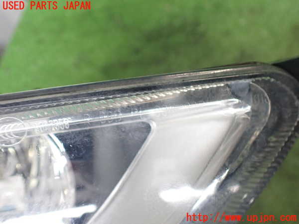 5UPJ-37581180]VW パサート(Passat) ヴァリアント(Variant)(3CCAX)右フォグ 中古_m0003.jpg