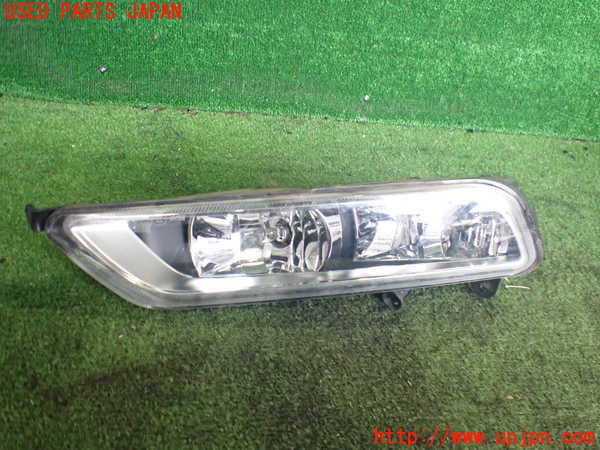 2UPJ-37581182]VW パサート(Passat) ヴァリアント(Variant)(3CCAX)左フォグ 中古_m0001.jpg