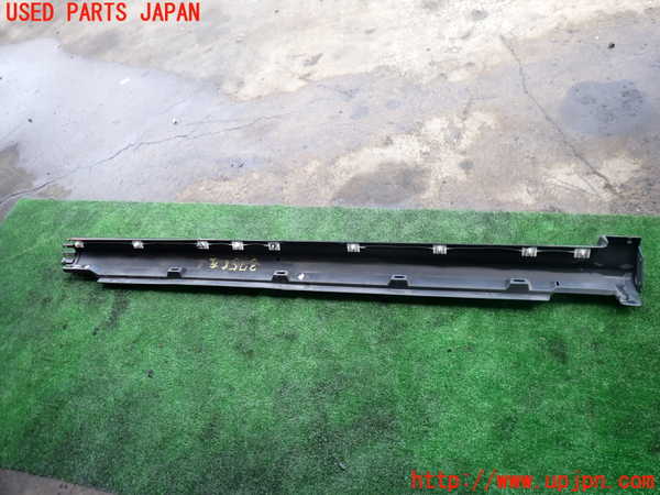 2UPJ-37581392]VW パサート(Passat) ヴァリアント(Variant)(3CCAX)左サイドステップ 中古_m0004.jpg