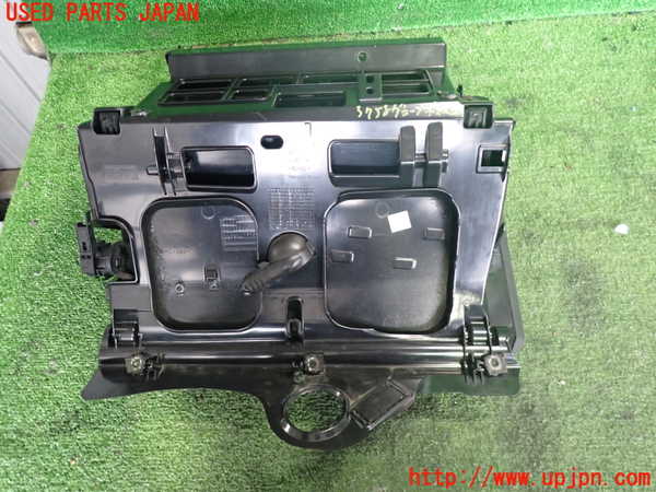 2UPJ-37587516]VW パサート(Passat) ヴァリアント(Variant)(3CCAX)グローブボックス1 中古_m0003.jpg