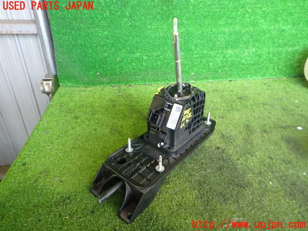 2UPJ-37587555]VW パサート(Passat) ヴァリアント(Variant)(3CCAX)ATシフトレバー 中古_m0001.jpg