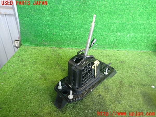 2UPJ-37587555]VW パサート(Passat) ヴァリアント(Variant)(3CCAX)ATシフトレバー 中古_m0002.jpg