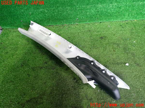 2UPJ-37587655]VW パサート(Passat) ヴァリアント(Variant)(3CCAX)右フロントピラートリム 中古_m0003.jpg