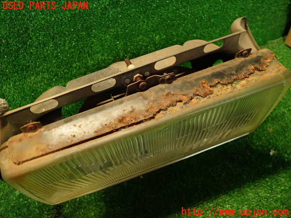 2UPJ-37591130]セドリック 4ドアハードトップ(430)右ヘッドライト ハロゲン (ジャンク品) 中古_m0002.jpg