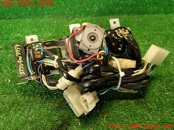 2UPJ-37596066]セドリック 4ドアハードトップ(430)エアコンスイッチ1 中古_m0002.jpg