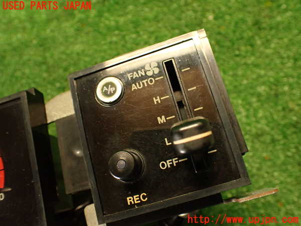 2UPJ-37596066]セドリック 4ドアハードトップ(430)エアコンスイッチ1 中古_m0004.jpg