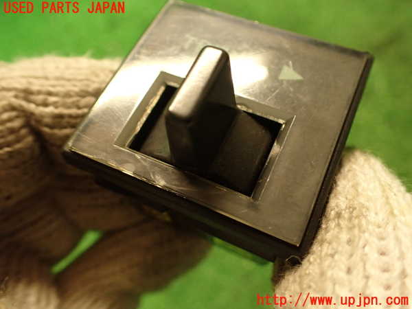 2UPJ-37596311]セドリック 4ドアハードトップ(430)スイッチ6 (トランク) 中古_m0002.jpg