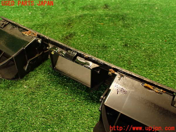 2UPJ-37597526]セドリック 4ドアハードトップ(430)エアコン吹き出し口1 (真中) 中古_m0005.jpg