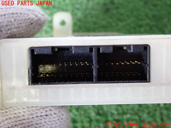 2UPJ-37606153]グロリア シーマ(セドリック シーマ)(FPAY31)コンピューター8 中古 2852045V00_m0002.jpg