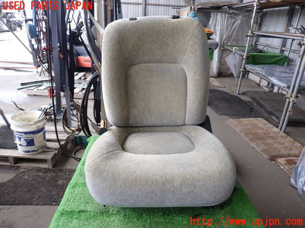 2UPJ-37607065]グロリア シーマ(セドリック シーマ)(FPAY31)助手席シート 中古_m0001.jpg