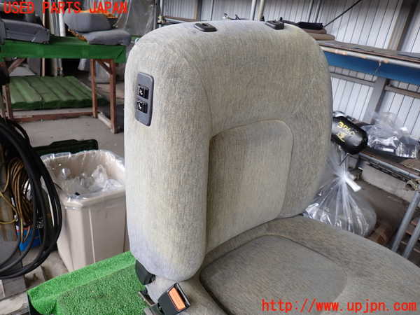 2UPJ-37607065]グロリア シーマ(セドリック シーマ)(FPAY31)助手席シート 中古_m0003.jpg