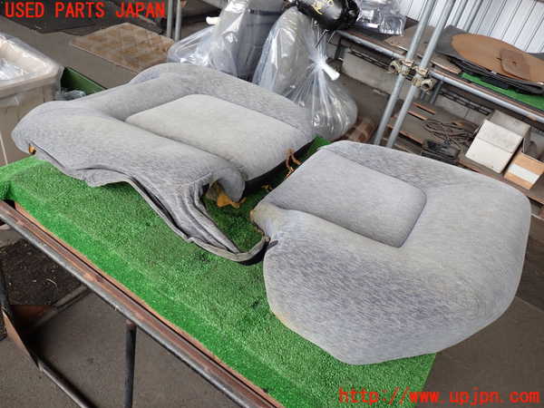 2UPJ-37607405]グロリア シーマ(セドリック シーマ)(FPAY31)右リアシート 中古_m0003.jpg