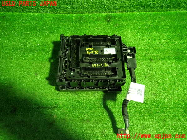 1UPJ-37636741]キャデラック・XT5(C1UL)ヒューズボックス1 中古_m0003.jpg