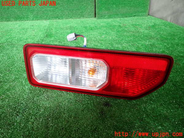 1UPJ-37641530]ジムニー(JB64W)右テールランプ 中古_m0001.jpg
