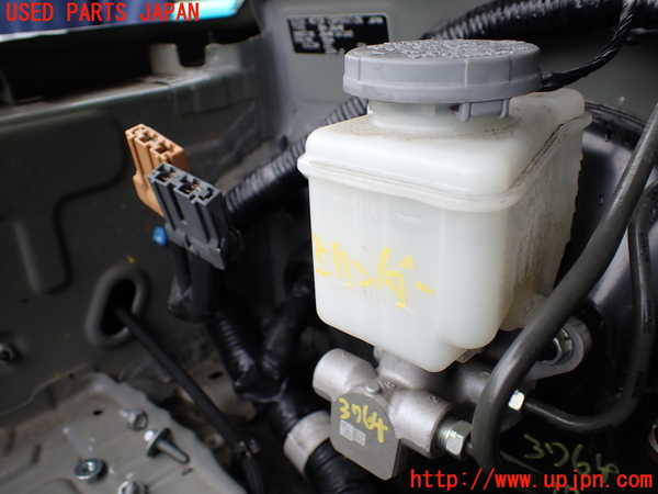1UPJ-37644050]ジムニー(JB64W)ブレーキマスターシリンダー 中古_m0001.jpg