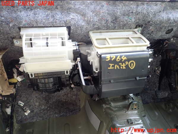 1UPJ-37646081]ジムニー(JB64W)エバポレーター1 中古_m0001.jpg