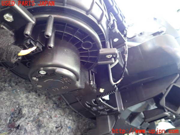 1UPJ-37646081]ジムニー(JB64W)エバポレーター1 中古_m0004.jpg