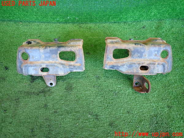 2UPJ-37661014]スターレット(EP71)フロントバンパーホースメント 中古_m0001.jpg