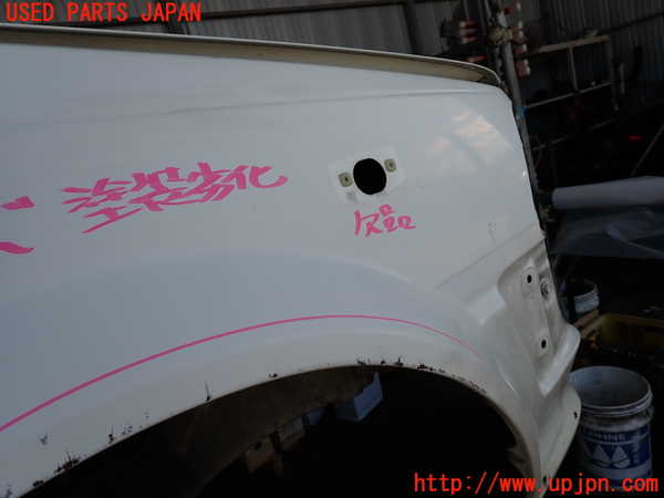 5UPJ-37661080]スターレット(EP71)右前フェンダー 中古_m0002.jpg