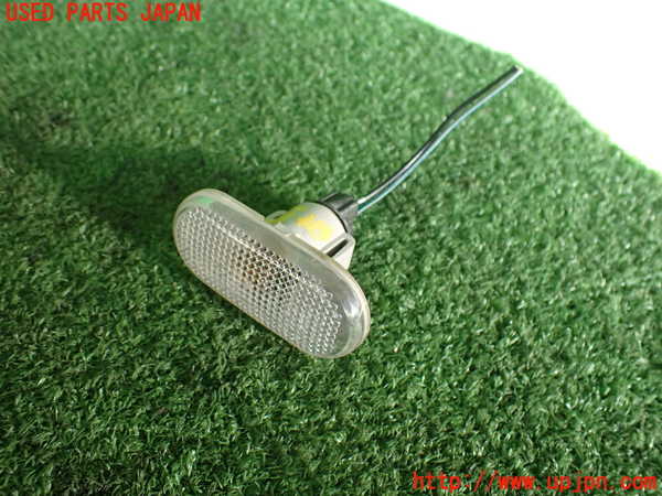 2UPJ-37671162]ルノー・カングー(KWH5F)左ウィンカーレンズ 中古_m0001.jpg