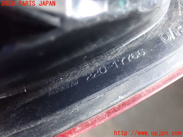 2UPJ-37671530]ルノー・カングー(KWH5F)右テールランプ 中古_m0003.jpg