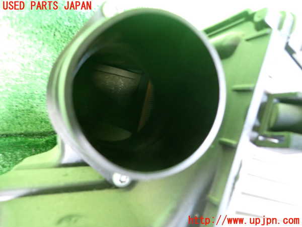 2UPJ-37672560]ルノー・カングー(KWH5F)エアクリーナーボックス 中古_m0002.jpg