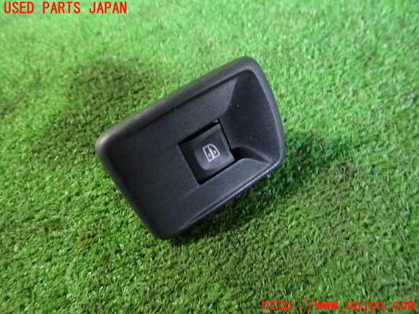 2UPJ-37676245]ルノー・カングー(KWH5F)左前パワーウィンドウスイッチ 中古_m0001.jpg