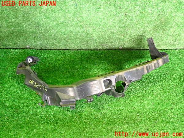 2UPJ-37681140]BMW 320i ツーリング(US20)右ヘッドライトリム 中古_m0001.jpg