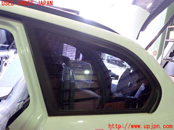 2UPJ-37681382]BMW 320i ツーリング(US20)左クォーターガラス (43R-001582) 中古_m0001.jpg